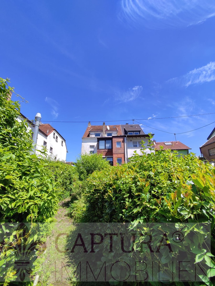 Gr�ne Oase mit Blick zum Haus Einfamilienhaus Beckingen