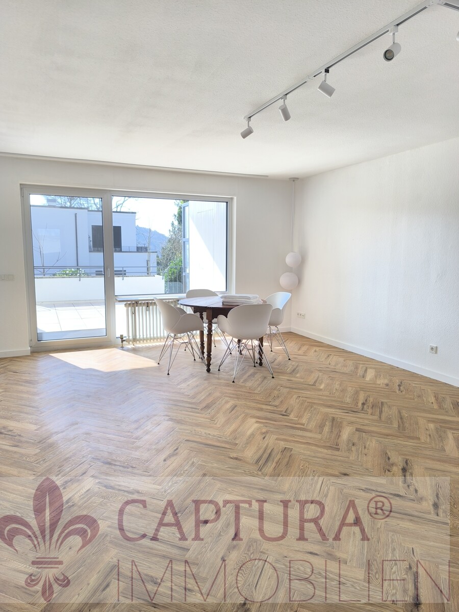 Wohnzimmer Etagenwohnung Homburg / Schwarzenbach