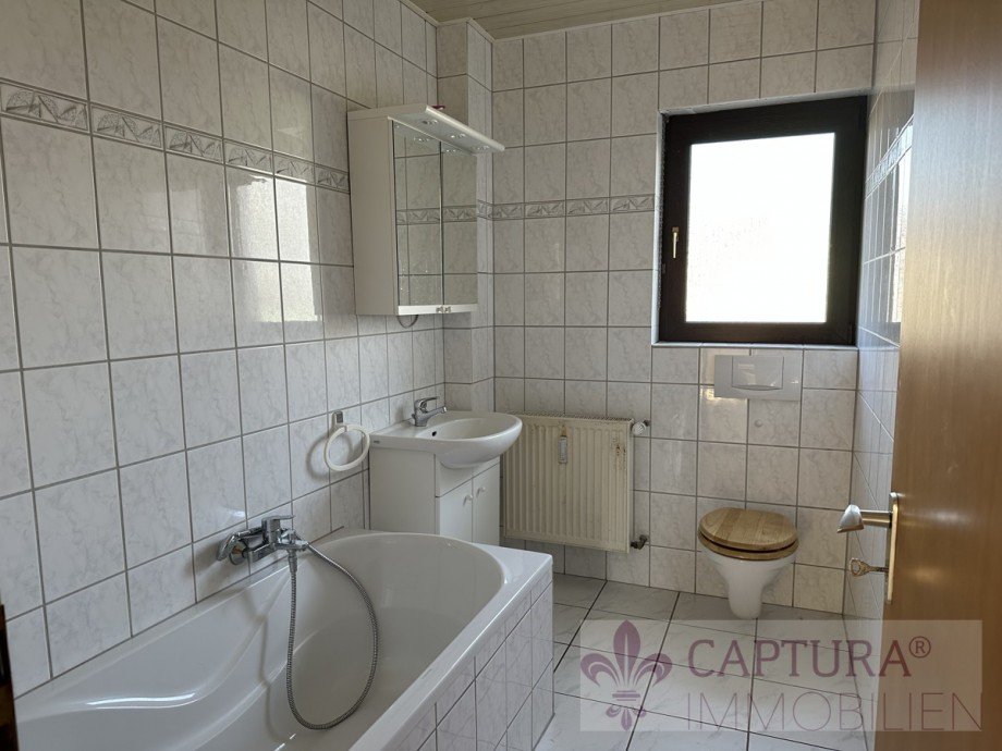 Bad EG Zweifamilienhaus Illingen