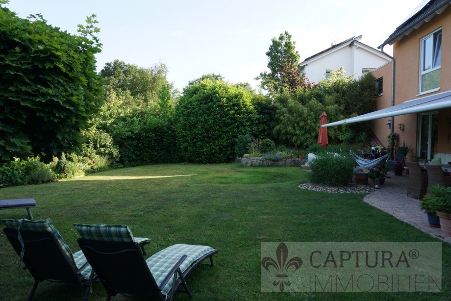 Wundersch�ner Garten Einfamilienhaus Pluwig