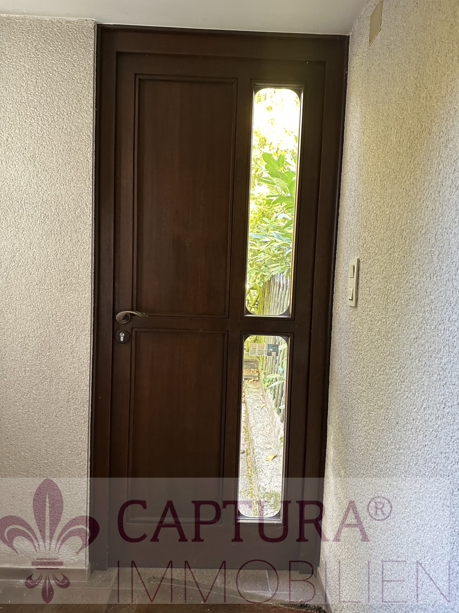 Hauseingang Zweifamilienhaus Saarbr�cken / Rastpfuhl
