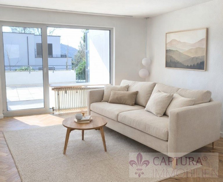 Wohnzimmer - Einrichtungsbeispiel Homburg / Schwarzenbach Etagenwohnung PROVISIONSFREI - Top modernisierte 3 ZKB Wohnung mit Balkon & Tiefgarage in Homburg-Schwarzenbach