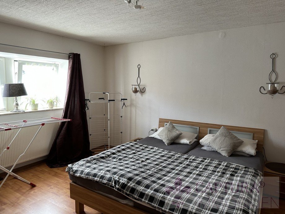 Schlafzimmer 2 Mehrfamilienhaus Neunkirchen