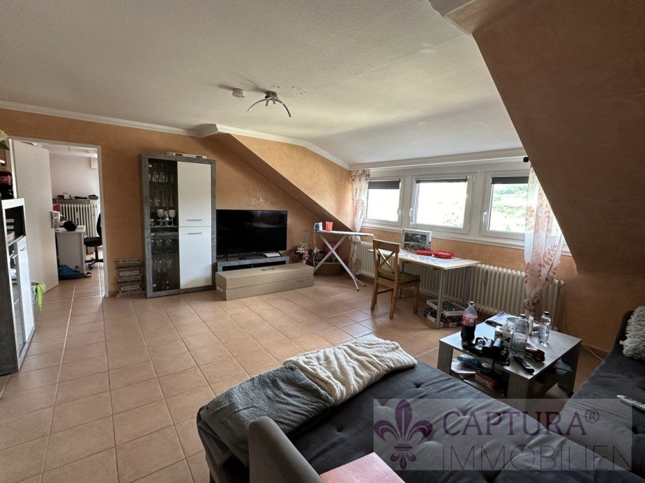 Wohnzimmer Whg Dachgeschoss Mehrfamilienhaus Kobern-Gondorf