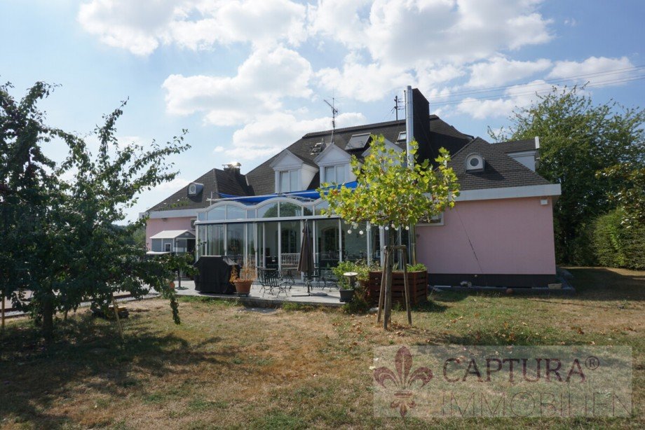 R�ckansicht Villa Wallerfangen / Oberlimberg