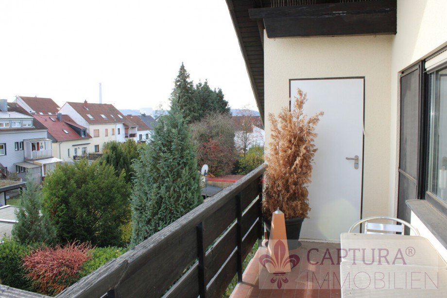 Balkon mit Fernsblick Dachgeschosswohnung V�lklingen / Heidstock