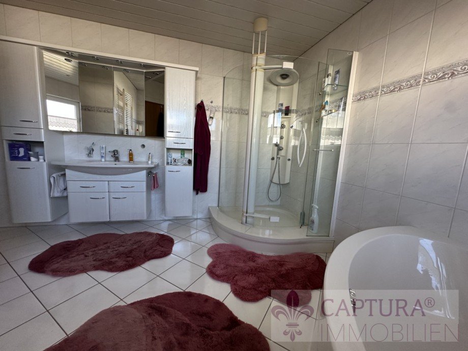 Das sch�ne Bad Einfamilienhaus Rehlingen-Siersburg / Niedaltdorf