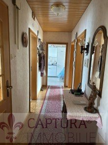 Flur Wohnung 1 Gepflegtes Zweifamilienhaus in ruhiger Lage von Neunkirchen (Steinwald)!