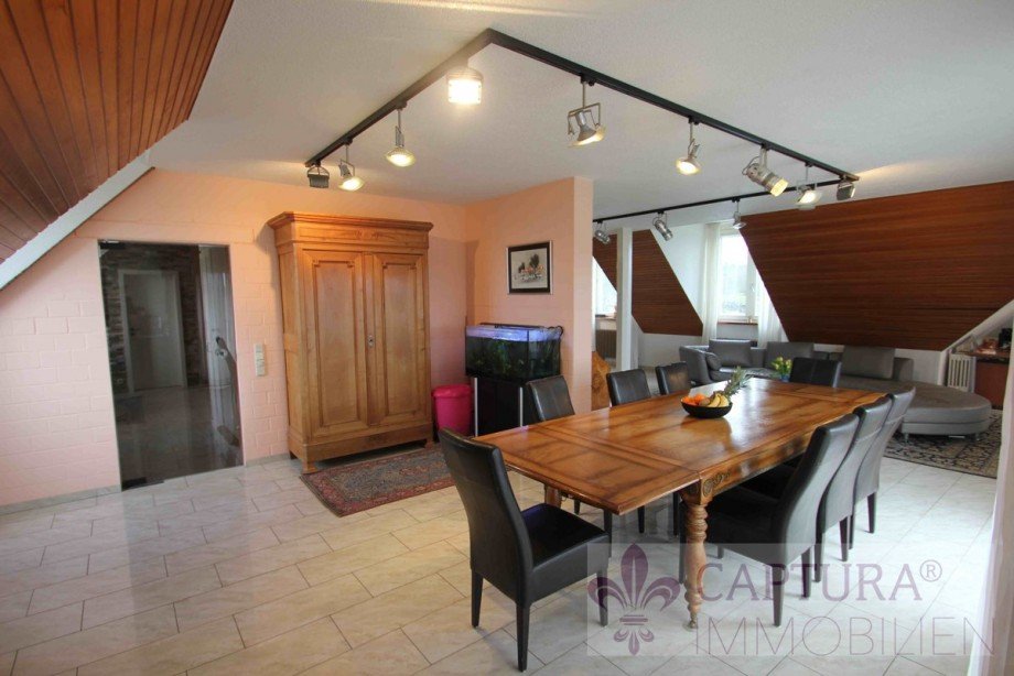 Esszimmer OG Villa Wallerfangen / Oberlimberg