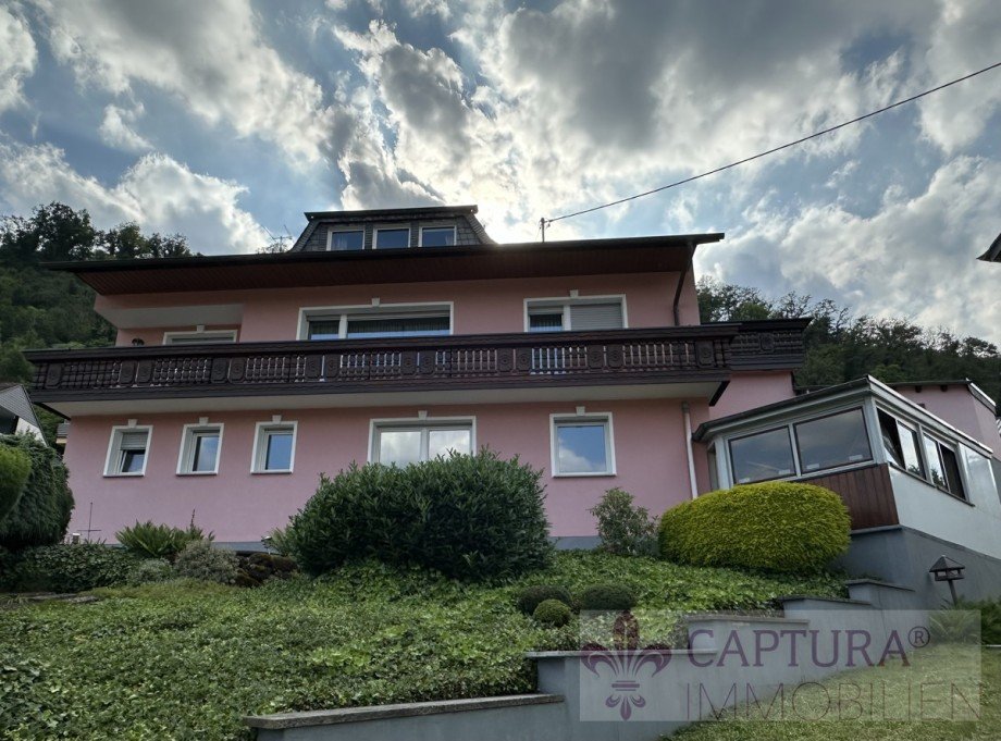 R�ckfront mit Garten Mehrfamilienhaus Kobern-Gondorf