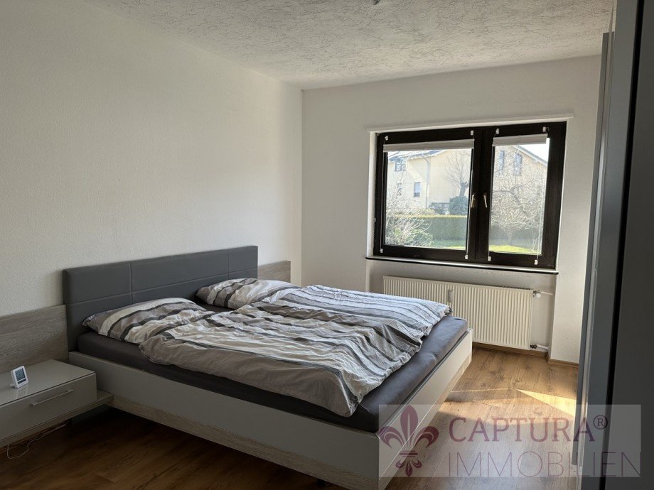 Schlafzimmer OG Zweifamilienhaus Illingen