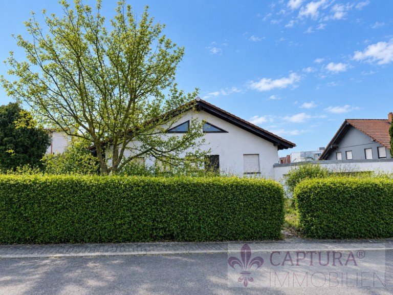 Frontansicht Ravenstein / Merchingen Einfamilienhaus Familienfreundliches Wohnen Freistehendes Einfamilienhaus in ruhiger Lage von Ravenstein-Merchingen