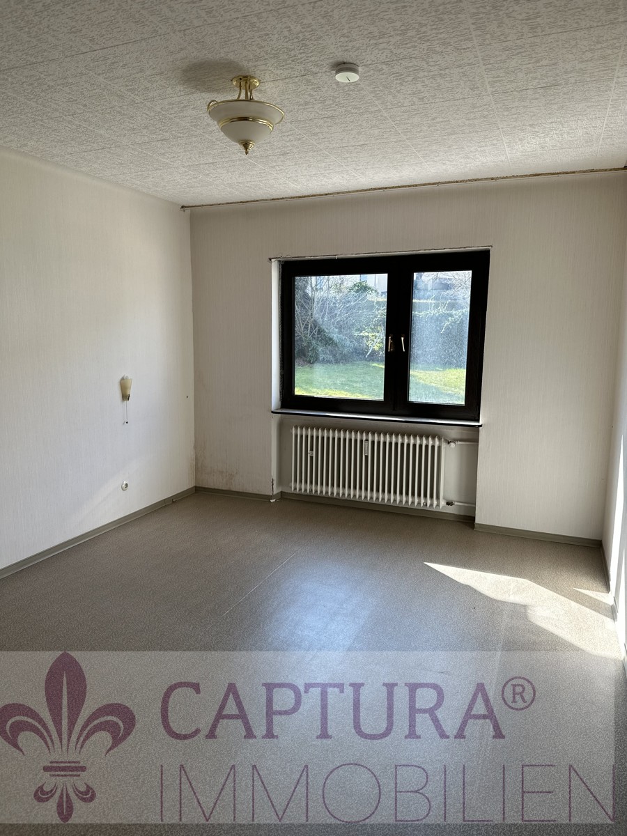 Schlafzimmer 1 EG Zweifamilienhaus Illingen